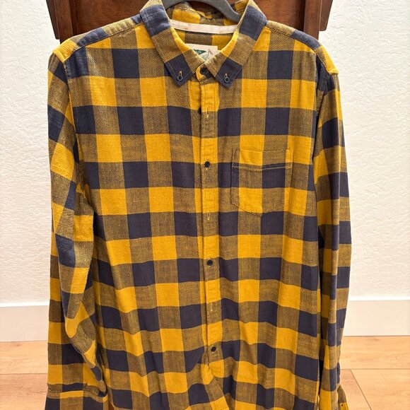 Men's Buttoned down flannel shirt by Wellen, Size XL, Checkered pattern - Picture 1 of 2